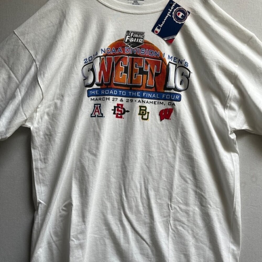 NWT Vintage Champion NCAA 2014 Div I Men’s Sweet 16 Final Four T-Shirt